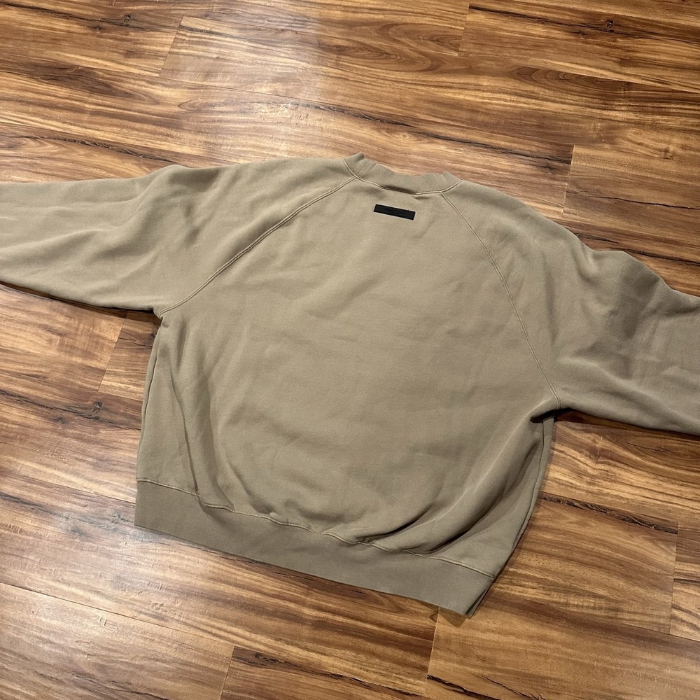 Fear Of God Essentials Sweatshirt Mens Large Beige Fleece Crewneck Pullover Logo - Picture 10 of 12